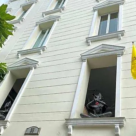 Chez Moi Sukhumvit26 Private Residence 222