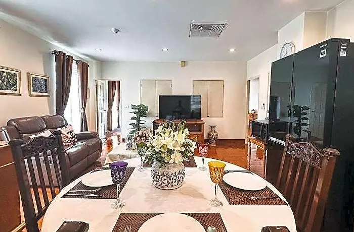 Hotel Chez Moi Sukhumvit26 Private 222 5*